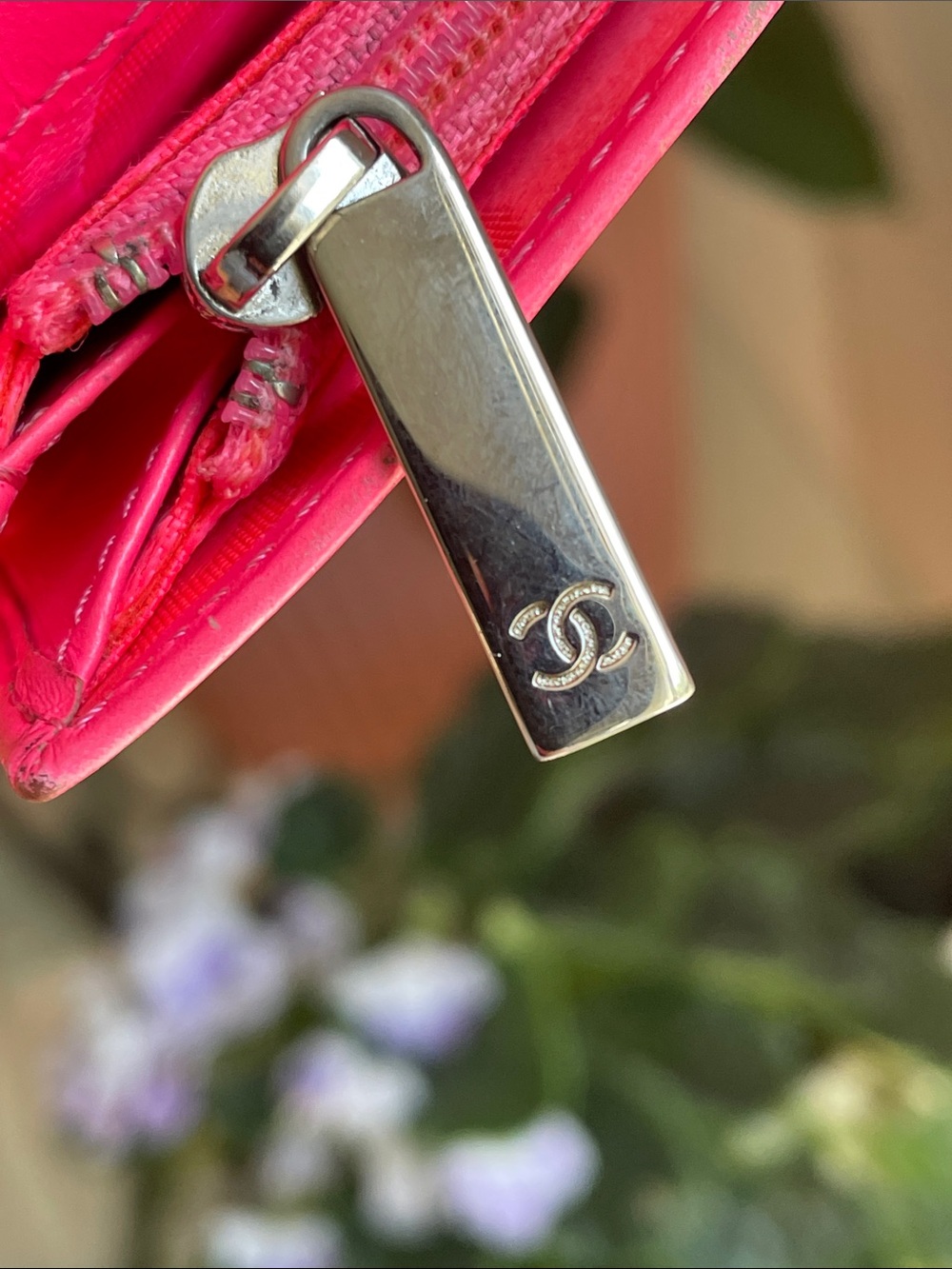 CHANEL Black Quilted CC Logo Wallet - Picture 9 of 13